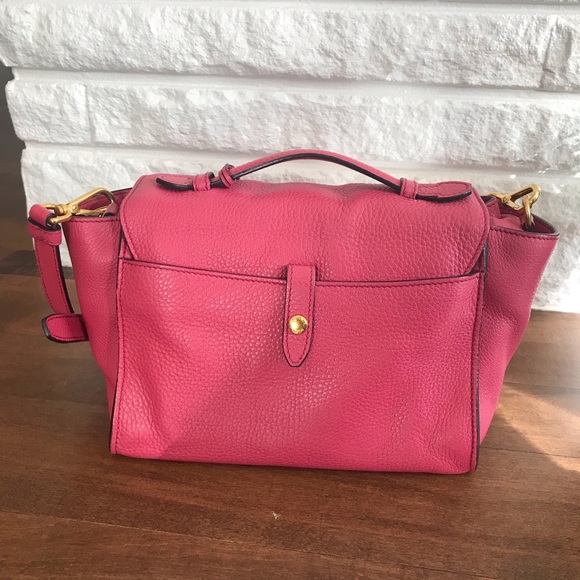 100% Authentic Prada Fuchsia Leather Crossbody - Picture 3 of 8